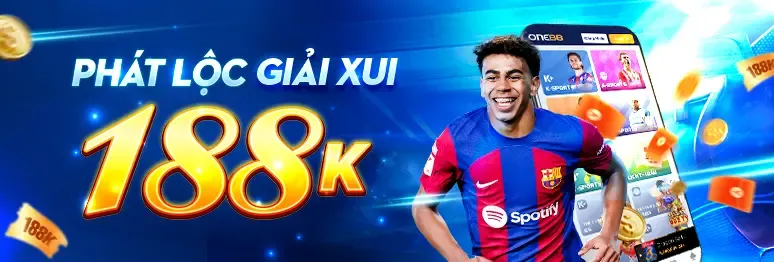 Bàn làm việc với máy tính bảng hiển thị biểu đồ phân tích trận đấu và ứng dụng Bet66 Nổ Hũ